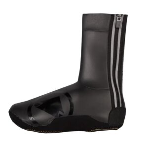 Endura Freezing Point Overshoe II in Black