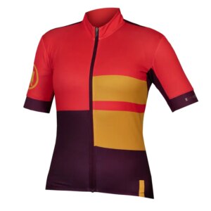 Endura Women's FS260 Print Short Sleeve Jersey in Pomegranate
